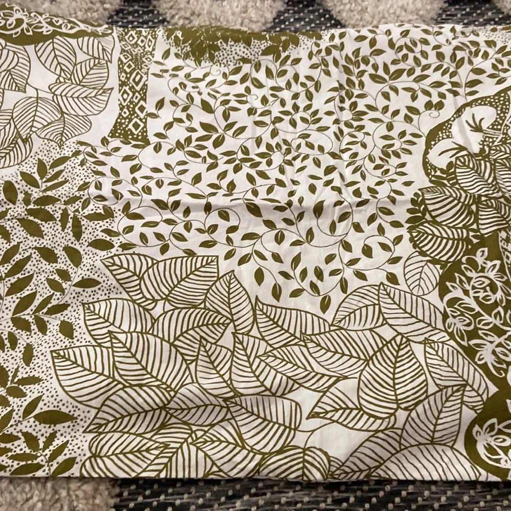 Crate&Barrel Duvet Cover and Shams Set Olive Green Trees and Leaves.